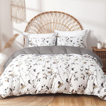 Conworld Christmas Duvet Cover Queen Size Set, Soft Reversible Red Plaid Reindeer Snowflake Printed Holiday Bedding Set with Zipper Closure, Corner Ties, 2 Pillowcases, 1 Duvet Cover 90x90 inches