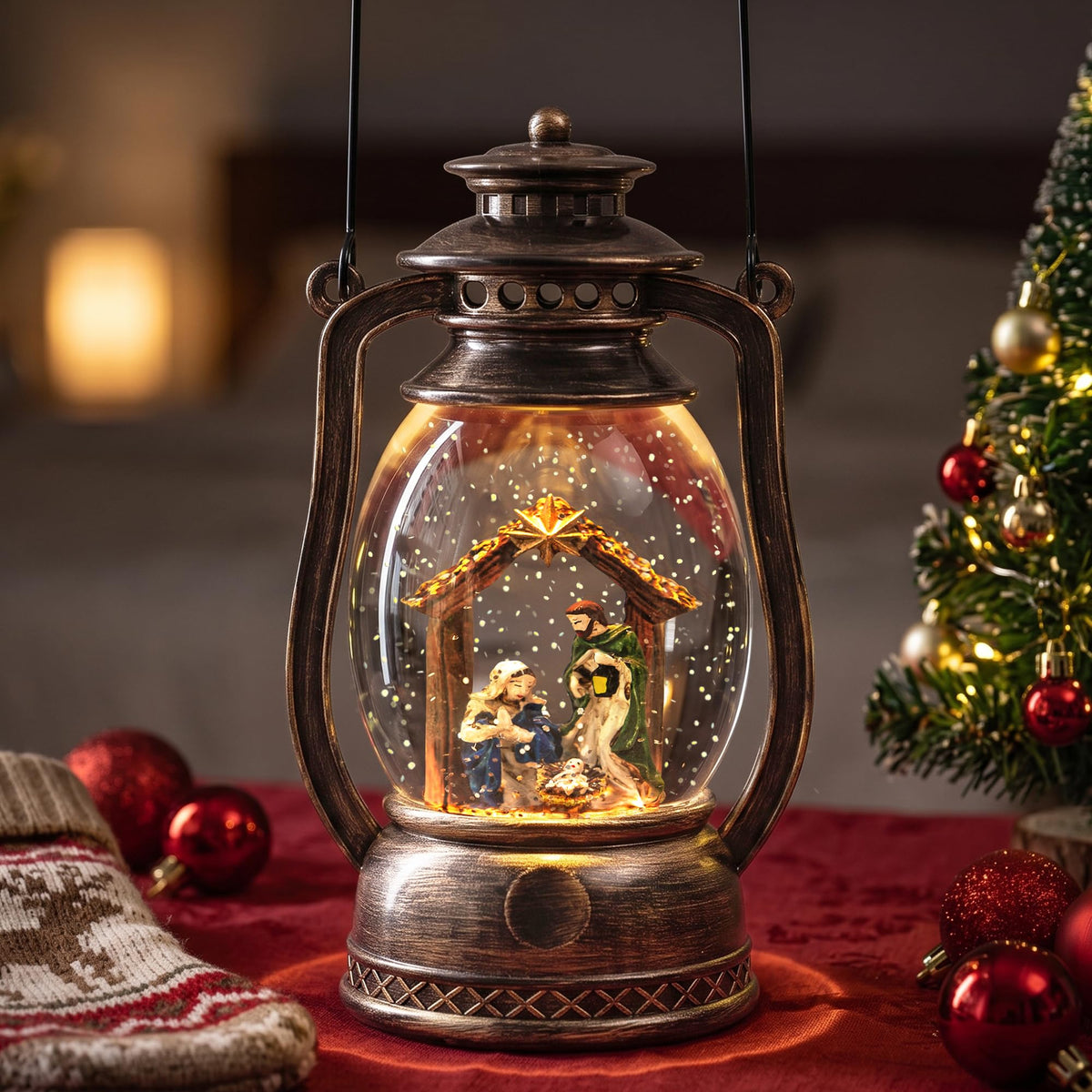 Christmas Snow Globe Lantern Water Glittering Cardinal with Music, USB Lined/Battery Operated Lighted Lantern for Christmas Festival Decoration Gifts