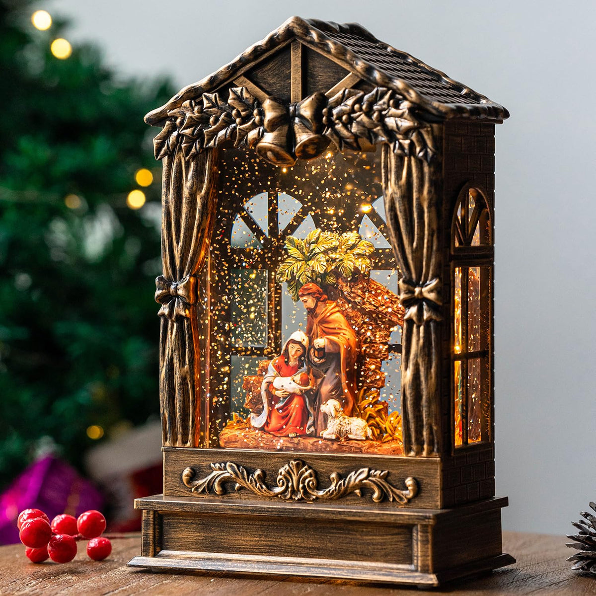 Christmas Snow Globe Lantern Water Glittering Cardinal with Music, USB Lined/Battery Operated Lighted Lantern for Christmas Festival Decoration Gifts